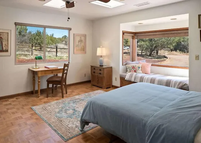 Secluded Countryside Desert Sanctuary For Family Holiday home *